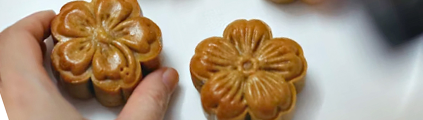 Celebrating Mid-Autumn Traditions