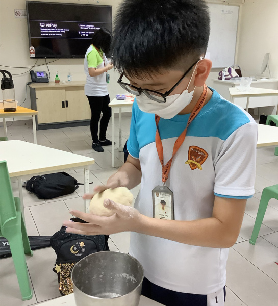 Dough with Yeast Experiment