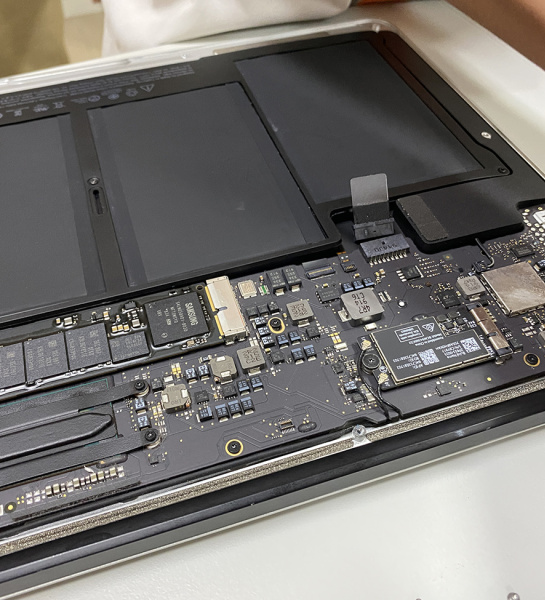 Learn to Change Your MacBook Battery in 20 Minutes!