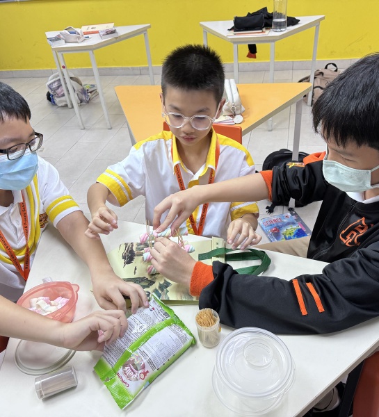 STEM: Engineer Challenge