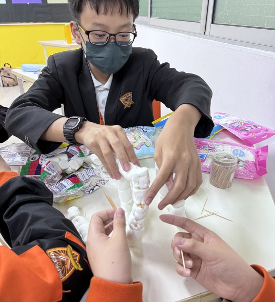 STEM: Engineer Challenge