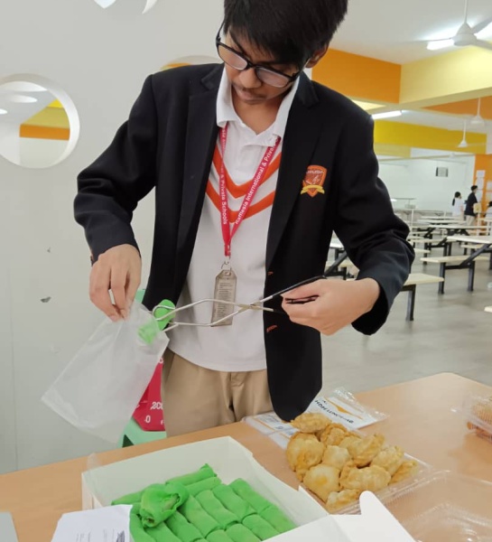 Kuih Raya Sales!