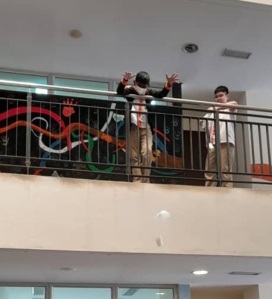 Rafflesian Scientists Take Flight!