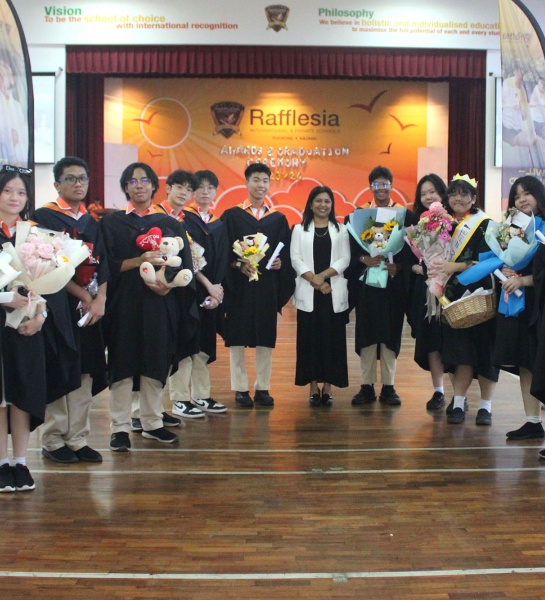 Academic Awards and Graduation Ceremony 2023/24