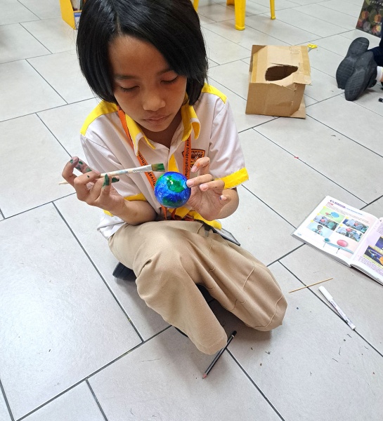 Explores Earth’s Movements!