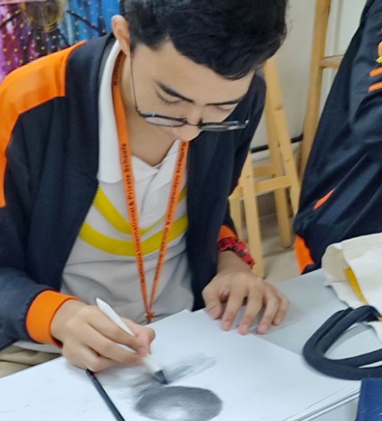 Mastering the Art of Drawing: Practice, Observe, Create!