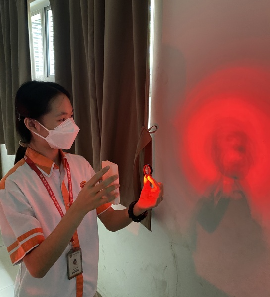 Lens Lab: Light, Lenses & Learning!