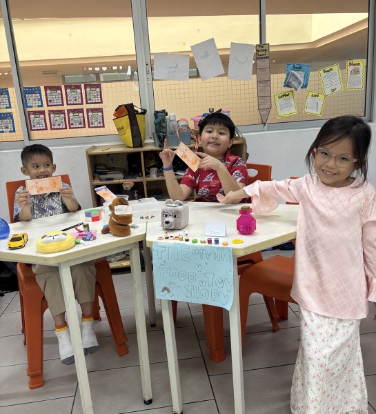 Mini Toys Bazaar Fun!