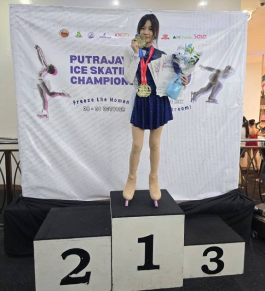  Congratulations, Emma Karina!