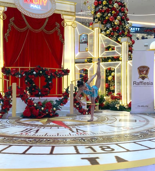 A Festive Performance to Remember! 