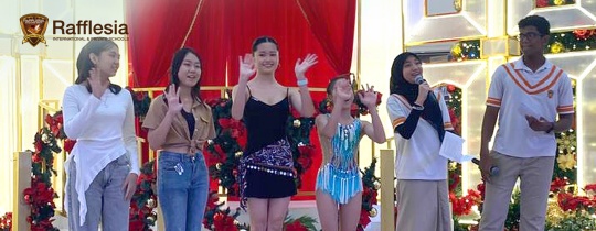 A Festive Performance to Remember! 